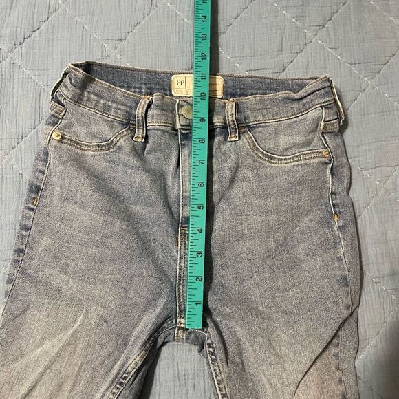 Free People Skinny Jeans 28R - Picture 3 of 7